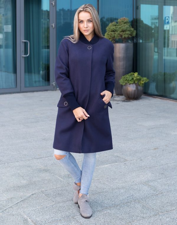 Пальто женское, модель В-131, из кашемира, темно-синего цвета