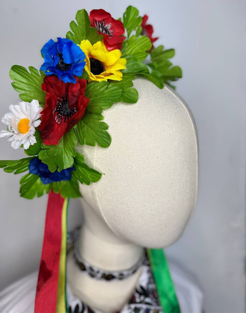 Украинский венок с лентами ручной работы Украинский венок с лентами ручной работы