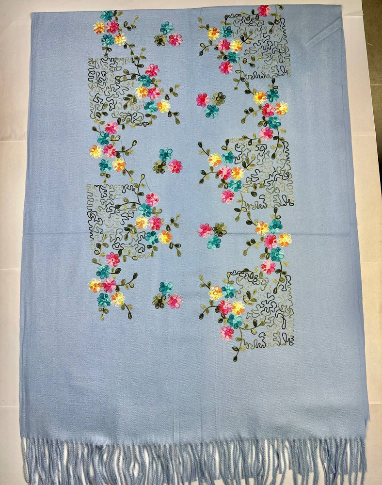 Палантин / шарф кашемировый вышитый голубой тёплый мягкий 100% кашемир 70×200 см Палантин / шарф кашемировый вышитый голубой тёплый мягкий 100% кашемир 70×200 см