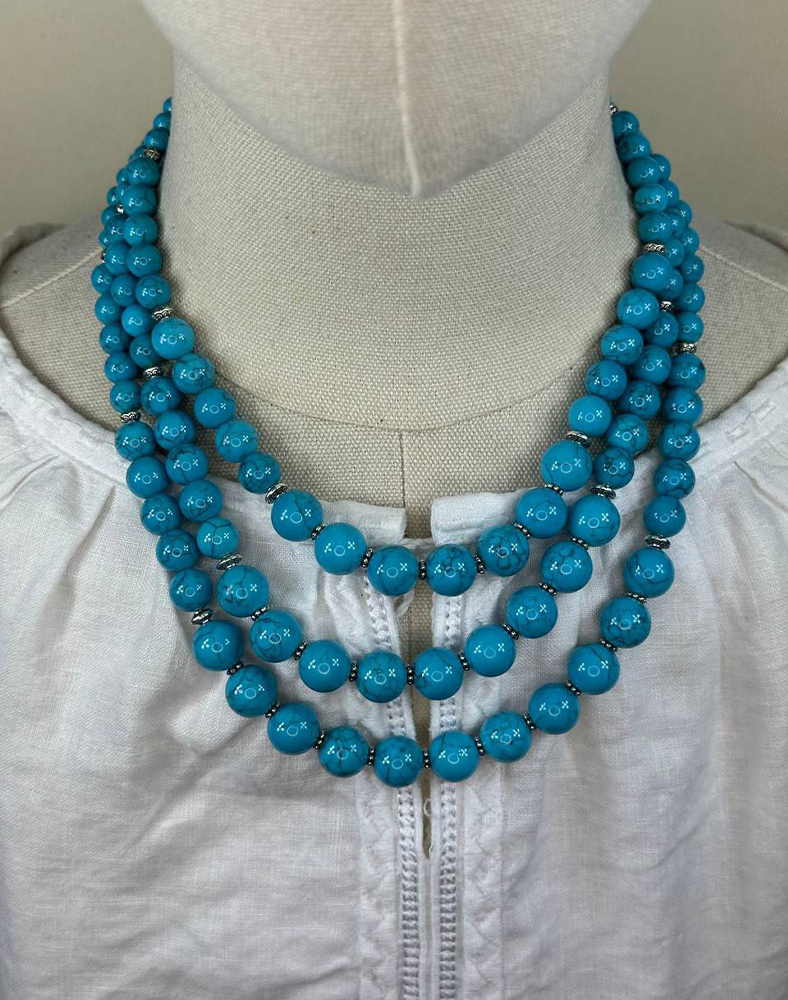 Традиційне трирядне намисто з натурального каменю — бірюза. Ручна робота Традиційне трирядне намисто з натурального каменю — бірюза. Ручна робота