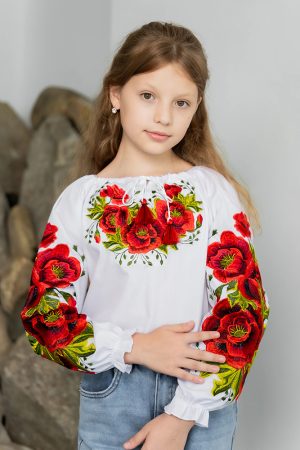 Вишиванка для дівчинки «Руженя» біла з червоною вишивкою, сорочкова тканина Вишиванка для дівчинки «Руженя» біла з червоною вишивкою, сорочкова тканина