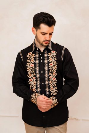 Вишиванка чоловіча «Мирослав» чорна з бежевою вишивкою, льон із кропивою