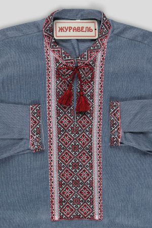 Мужская вышиванка из джинсовой ткани — ручная работа