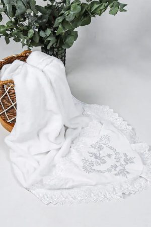 Крижма для хрещення “Янголятко” (велсофт, біла з вишивкою)