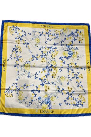 Хустка Українська патріотична зі штучного шовку з квітковим орнаментом “Ukraine” Хустка Українська патріотична зі штучного шовку з квітковим орнаментом “Ukraine”