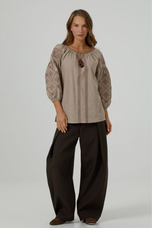 Женская вышиванка «Краса» — батист, тёмный беж