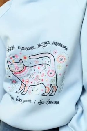 Тепле жіноче худі з котиком – блакитного кольору, оверсайз, з вишивкою