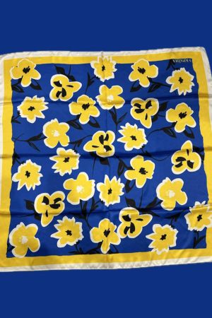 Хустка Українська патріотична зі штучного шовку з жовтими квітами