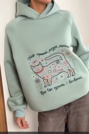 Тепле жіноче худі з котиком – м’ятного кольору, оверсайз, з вишивкою