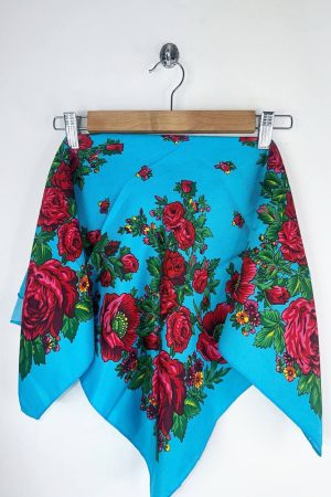 Українська хустинка 70×70 см блакитна з квітковим орнаментом — маленька народна хустка до вишиванки