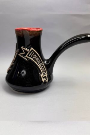 Турка керамічна глиняна “Карта України” чорна з червоним | Патріотична турка для кави Турка керамічна глиняна “Карта України” чорна з червоним | Патріотична турка для кави