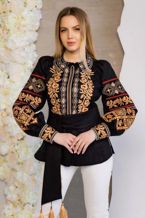 Вишиванка жіноча «Милорада» чорна з бежевою вишивкою