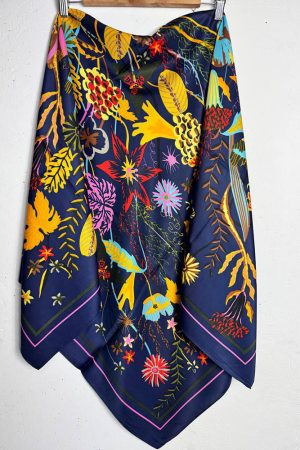 Палантин / шарф шовковий з квітковим візерунком темно-синій, 100% шовк 130×130 см