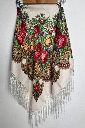 Хустка «Український стиль» з квітковим орнаментом і бахромою, 115×115 см