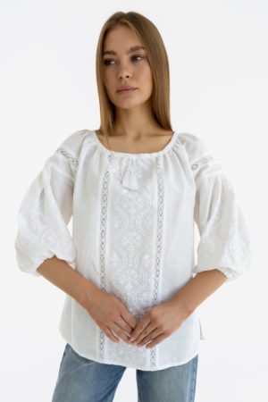 Вишиванка жіноча «Леда» біла