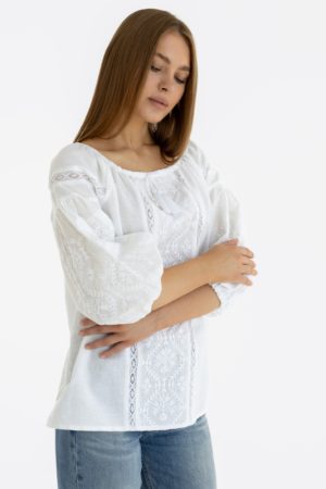 Вишиванка жіноча «Леда» біла