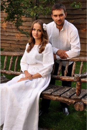 Весільний комплект вишиванок “Білим по білому” — жіноча сукня та чоловіча сорочка