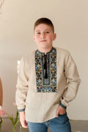 Дитяча лляна вишиванка для хлопчика «Борщівська» з кольоровою вишивкою