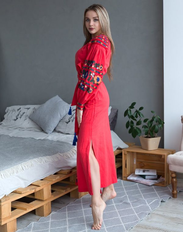 Платье  вышитое "Борщівські барви" из льна, модель Д-88-3, красного цвета