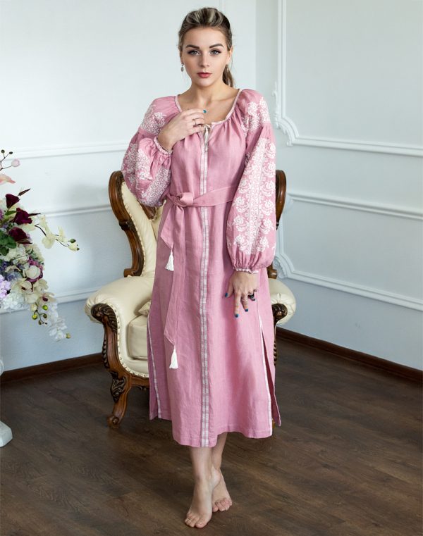 Платье вышитое "Лилия" из льна, модель Д-109-2, розового цвета