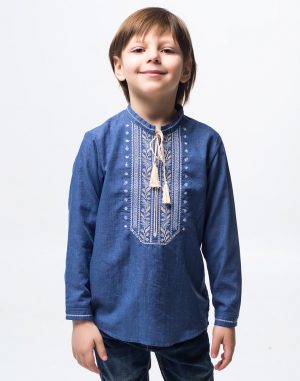 Вышиванка для мальчика "Дубовая ветка" из батиста, рост 098-116, синего цвета